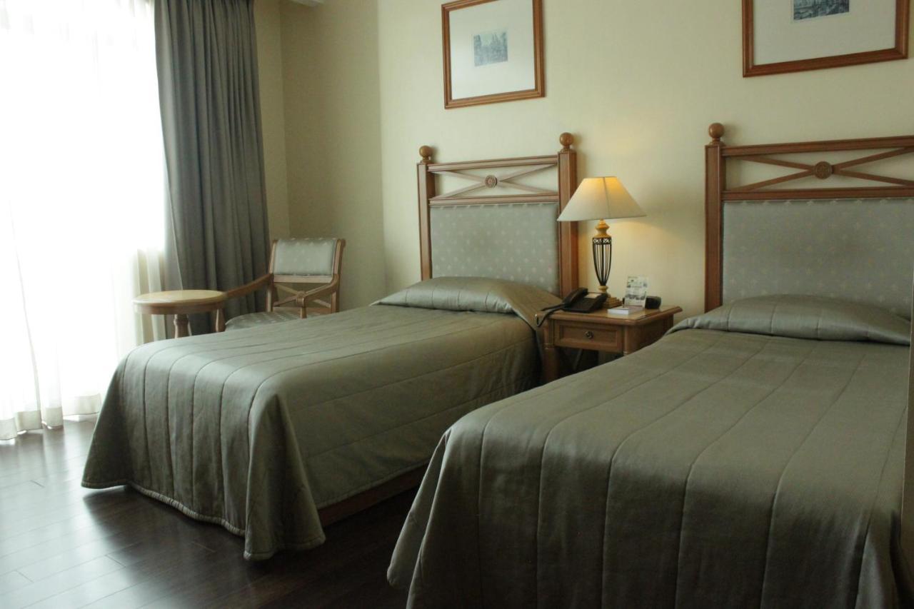 The Grand Dame Hotel Iloilo City Dış mekan fotoğraf