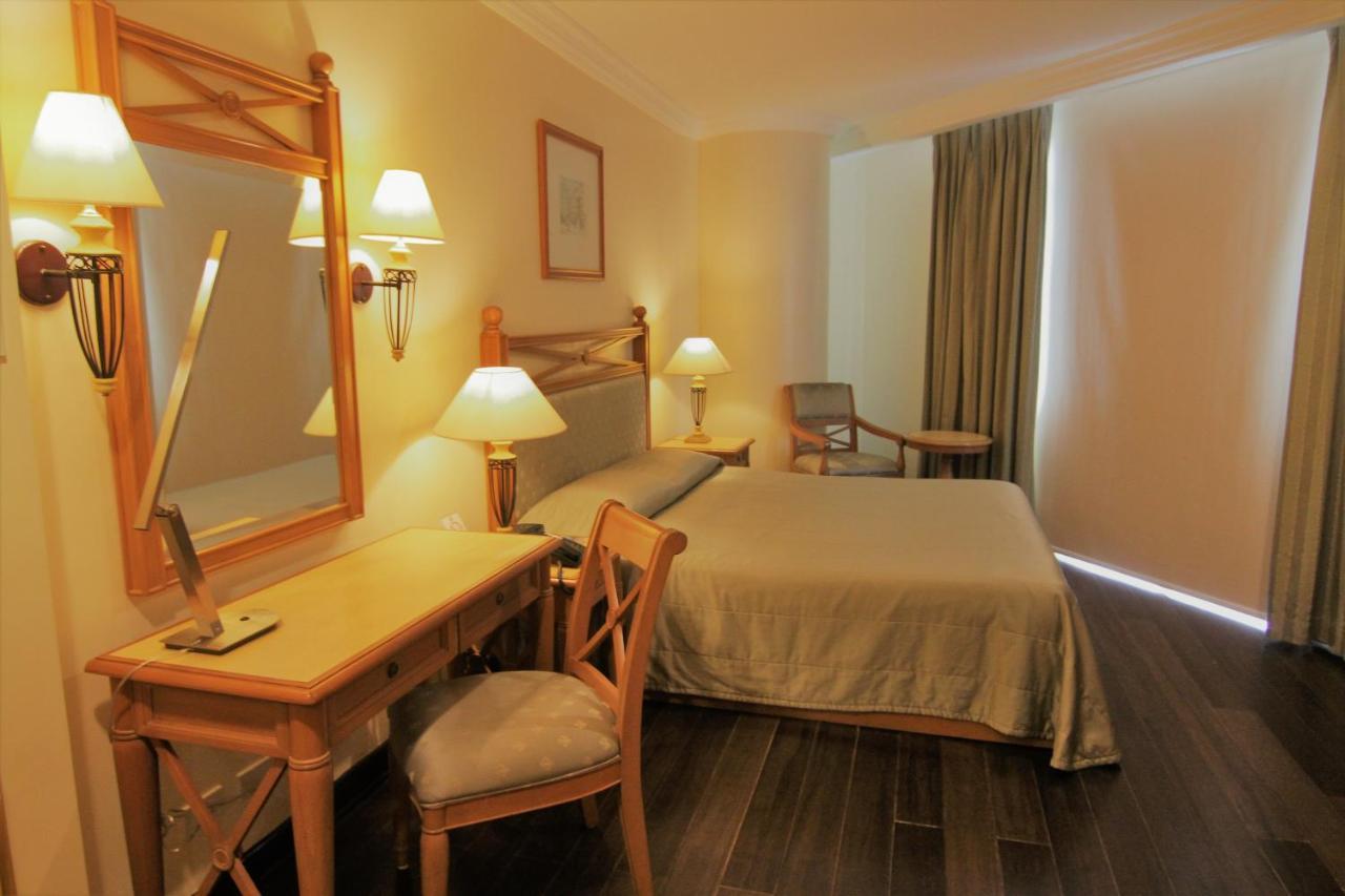 The Grand Dame Hotel Iloilo City Dış mekan fotoğraf