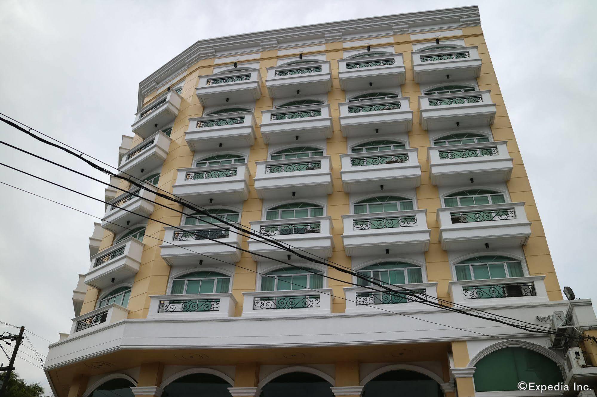 The Grand Dame Hotel Iloilo City Dış mekan fotoğraf