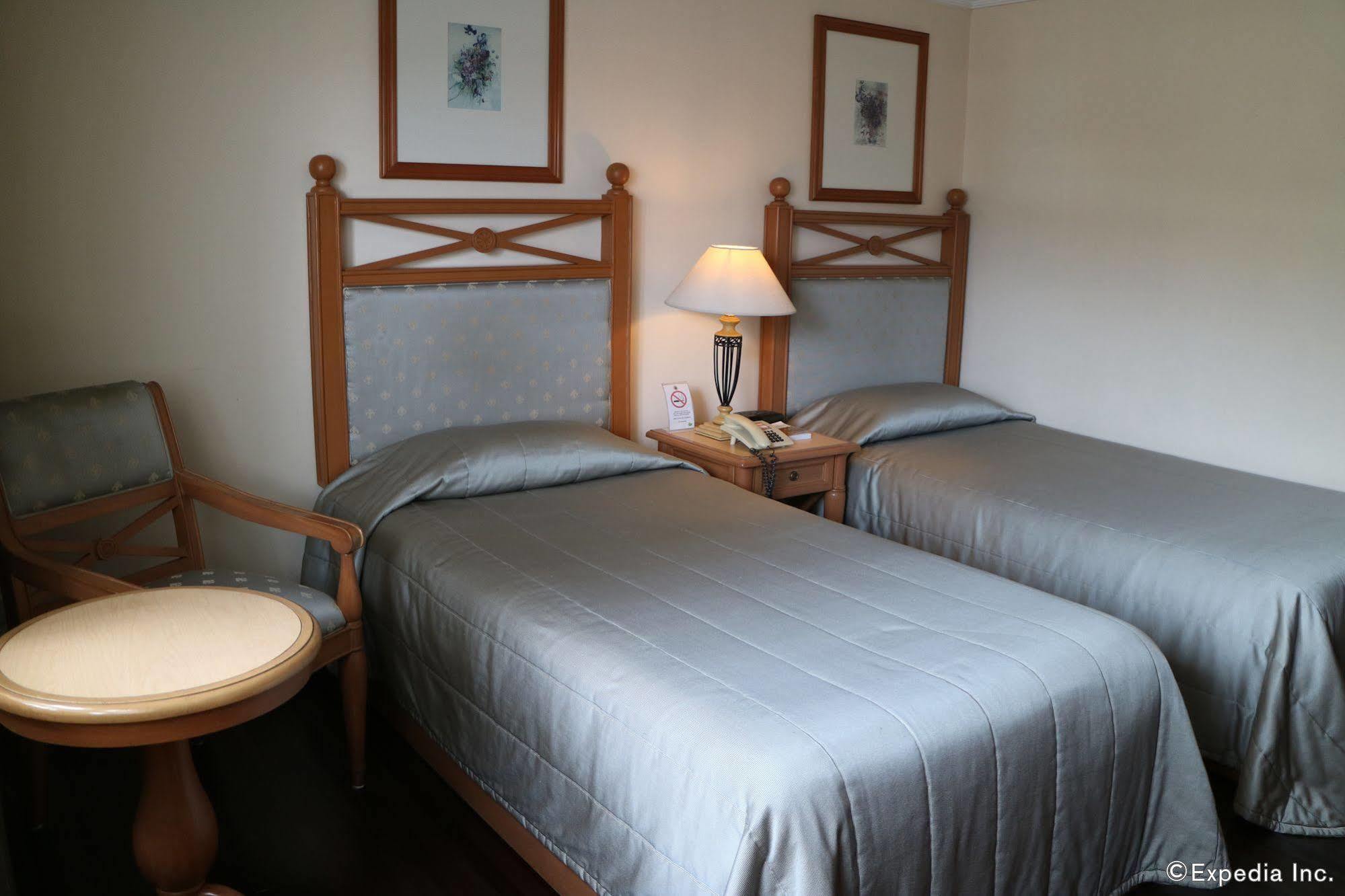 The Grand Dame Hotel Iloilo City Dış mekan fotoğraf